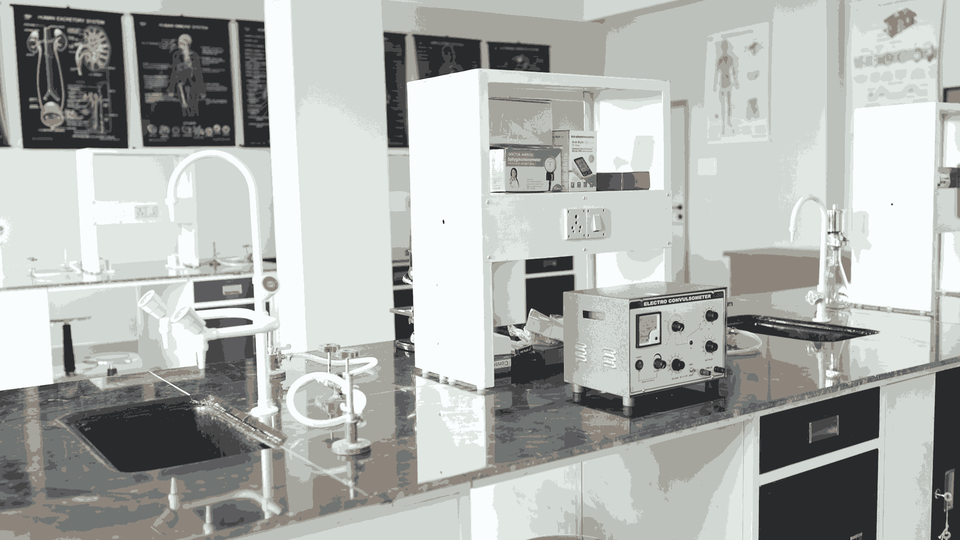 Pragjyotishpur University Guwahati Pharmacology lab photo 8